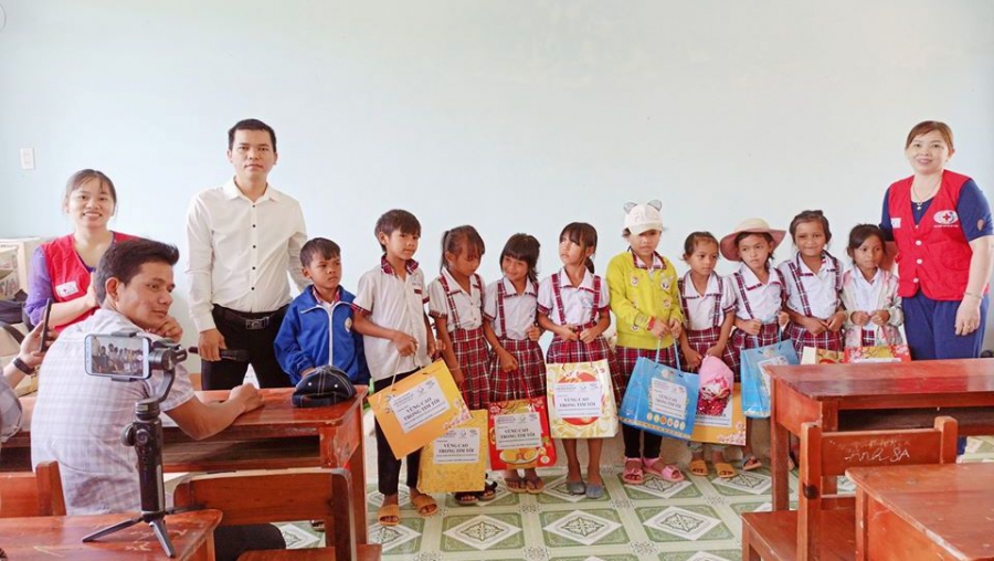 Hội CTĐ huyện An Lão tích cực hưởng ứng Tháng Nhân đạo