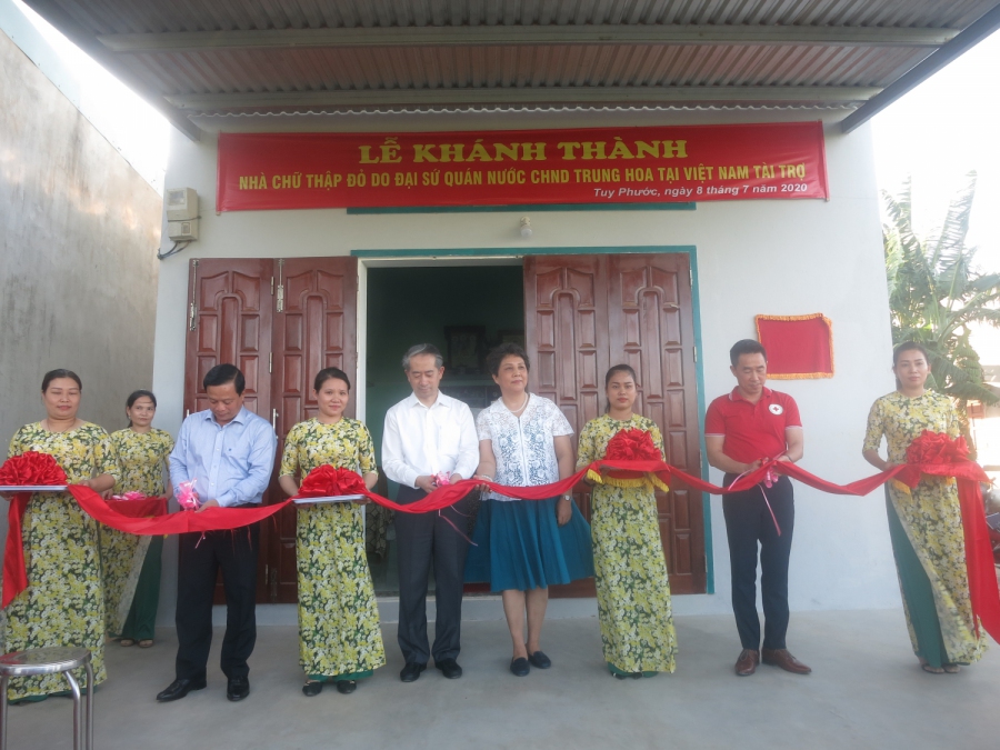 Khánh thành 20 nhà Chữ thập đỏ do Đại sứ quán Trung Quốc tài trợ