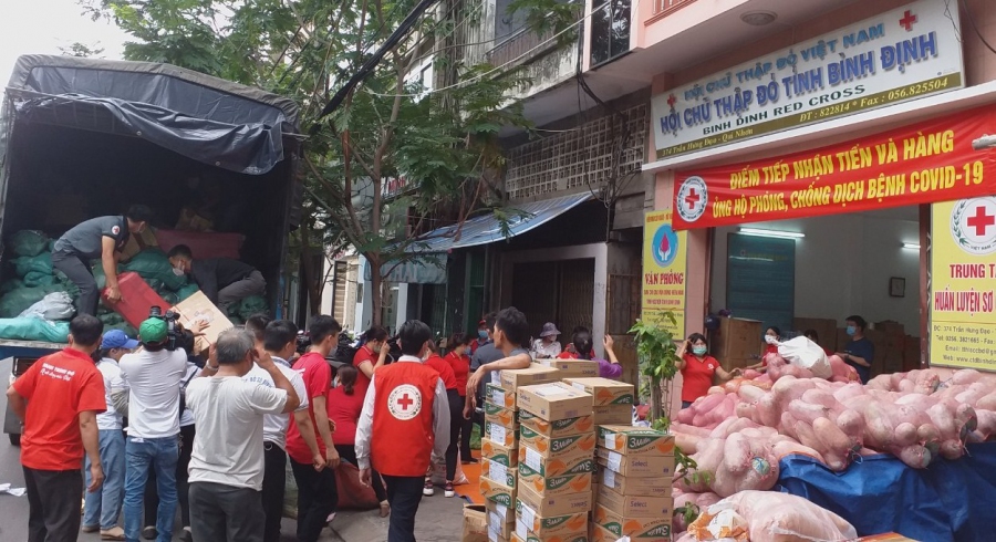 TIẾP TỤC CÁC CHUYẾN HÀNG "TRAO GỬI YÊU THƯƠNG"