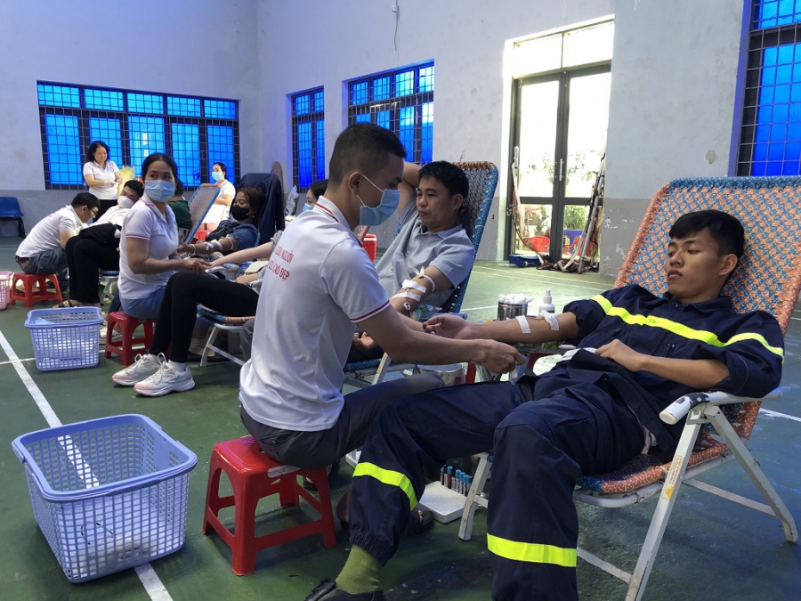 TX An Nhơn và TP Quy Nhơn hiến máu tình nguyện