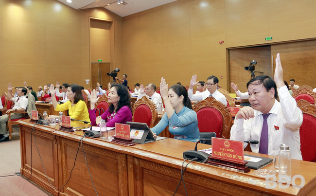 Kỳ họp thứ 16 (kỳ họp chuyên đề) HĐND tỉnh khóa XIII: Thông qua nhiều nghị quyết quan trọng