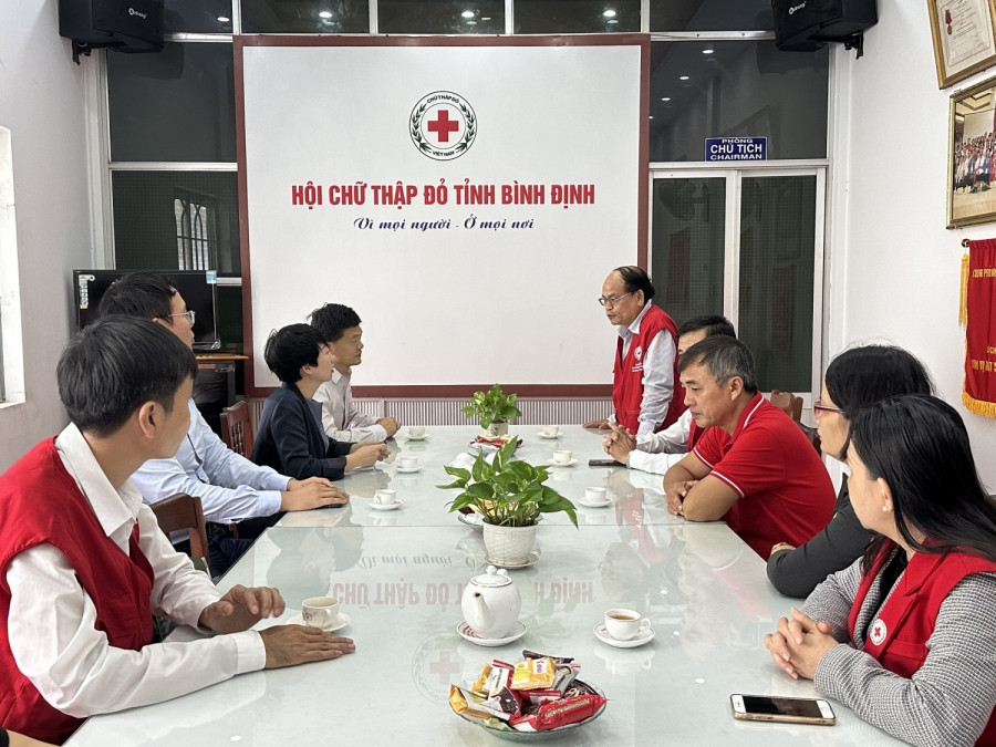 Tổng lãnh sự quán Trung Quốc tại Đà Nẵng chào xã giao lãnh đạo Hội Chữ thập đỏ tỉnh Bình Định