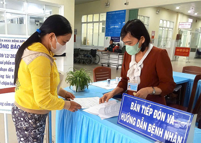 Khám chữa bệnh BHYT: Quy định mới có lợi cho người bệnh
