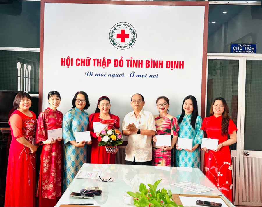 Hội Chữ thập đỏ tỉnh tổ chức gặp mặt sinh hoạt nhân kỷ niệm Ngày Quốc tế phụ nữ 8/3