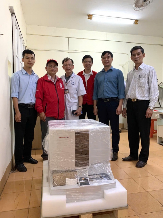 Tặng máy phân tích huyết học 5 thành phần cho Trung tâm Y tế Pleiku