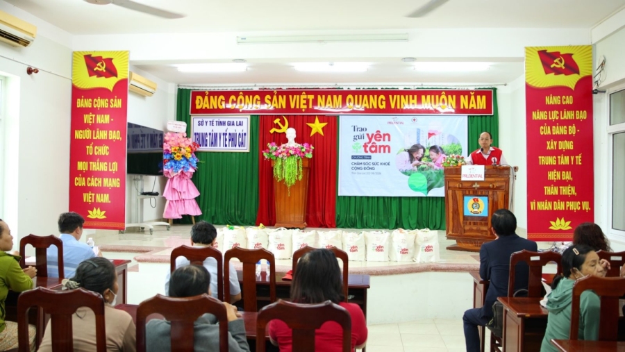 Prudential tiếp tục hành trình “Trao gửi Yên tâm”, mang cơ hội chăm sóc sức khỏe đến gần hơn với cộng đồng tại Phù Cát