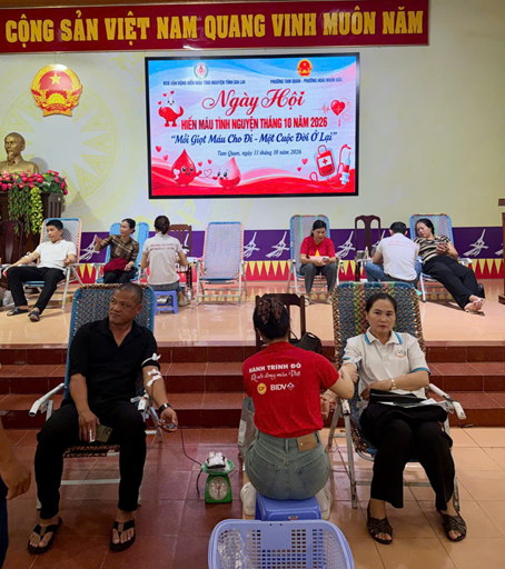 Người dân phường Tam Quan tham gia HMTN