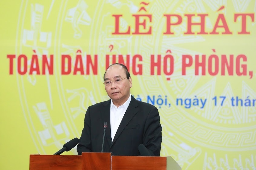 Thủ tướng Chính phủ Nguyễn Xuân Phúc: Ai có tiền góp tiền, có hiện vật góp hiện vật, có ý tưởng góp ý tưởng, kể cả bà con ở nước ngoài hãy nêu cao tinh thần đoàn kết, tương thân tương ái, lá lành đùm lá rách