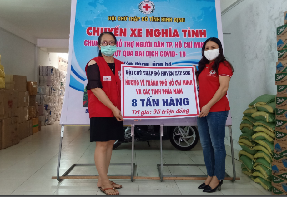 Tiếp nhận hỗ trợ từ Hội CTĐ huyện Tây Sơn