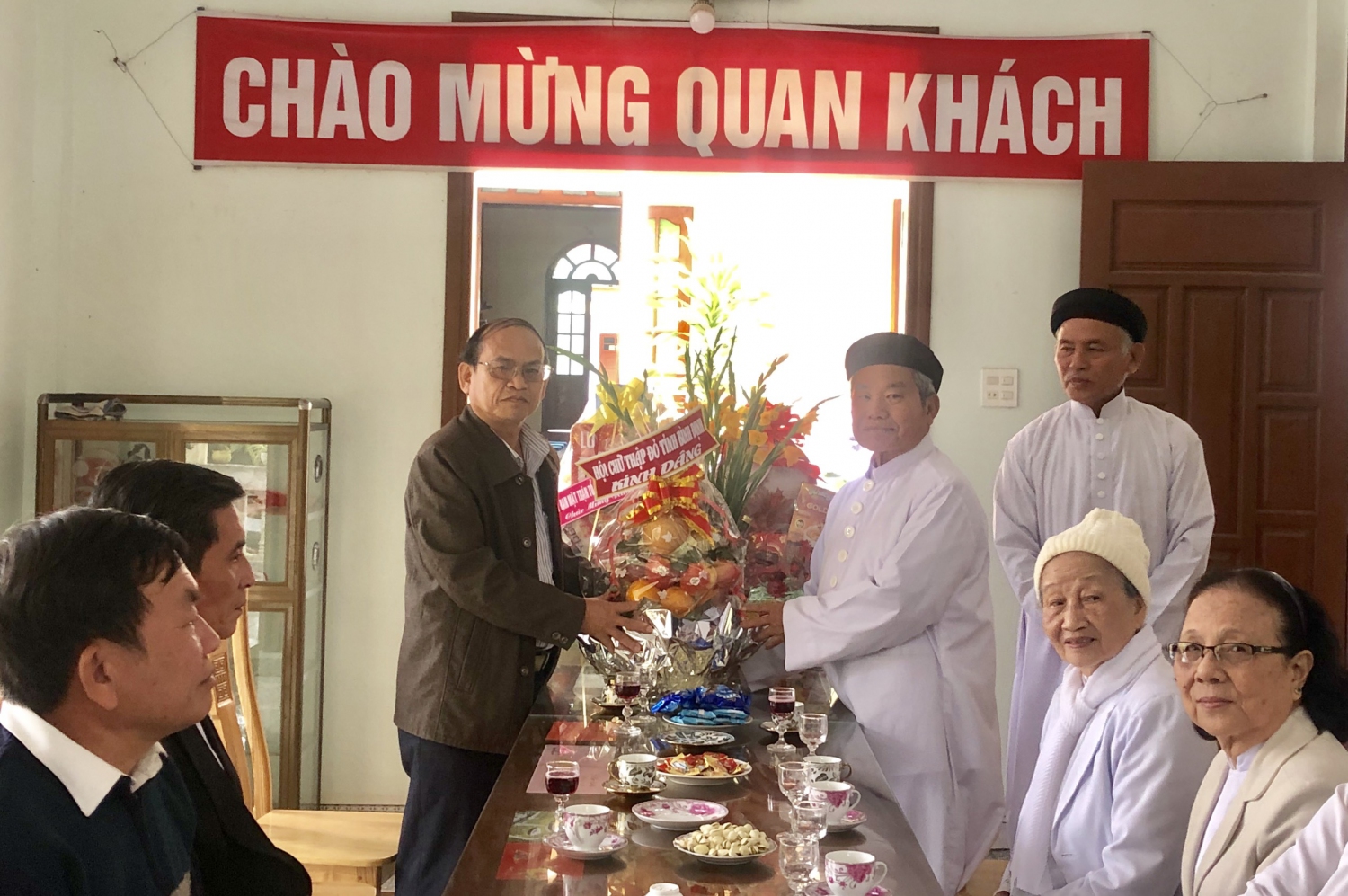 Lãnh đạo Hội CTĐ tỉnh thăm các cơ sở thờ tự  nhân dịp đầu Xuân mới