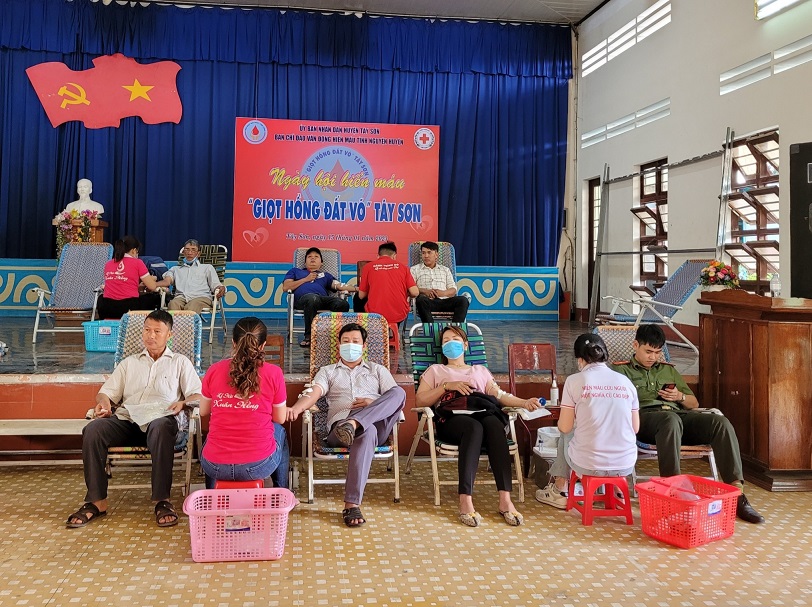 Dự trữ hơn 1.700 đơn vị máu phục vụ cấp cứu và điều trị người bệnh trong dịp Tết nguyên đán Quý Mão 2023