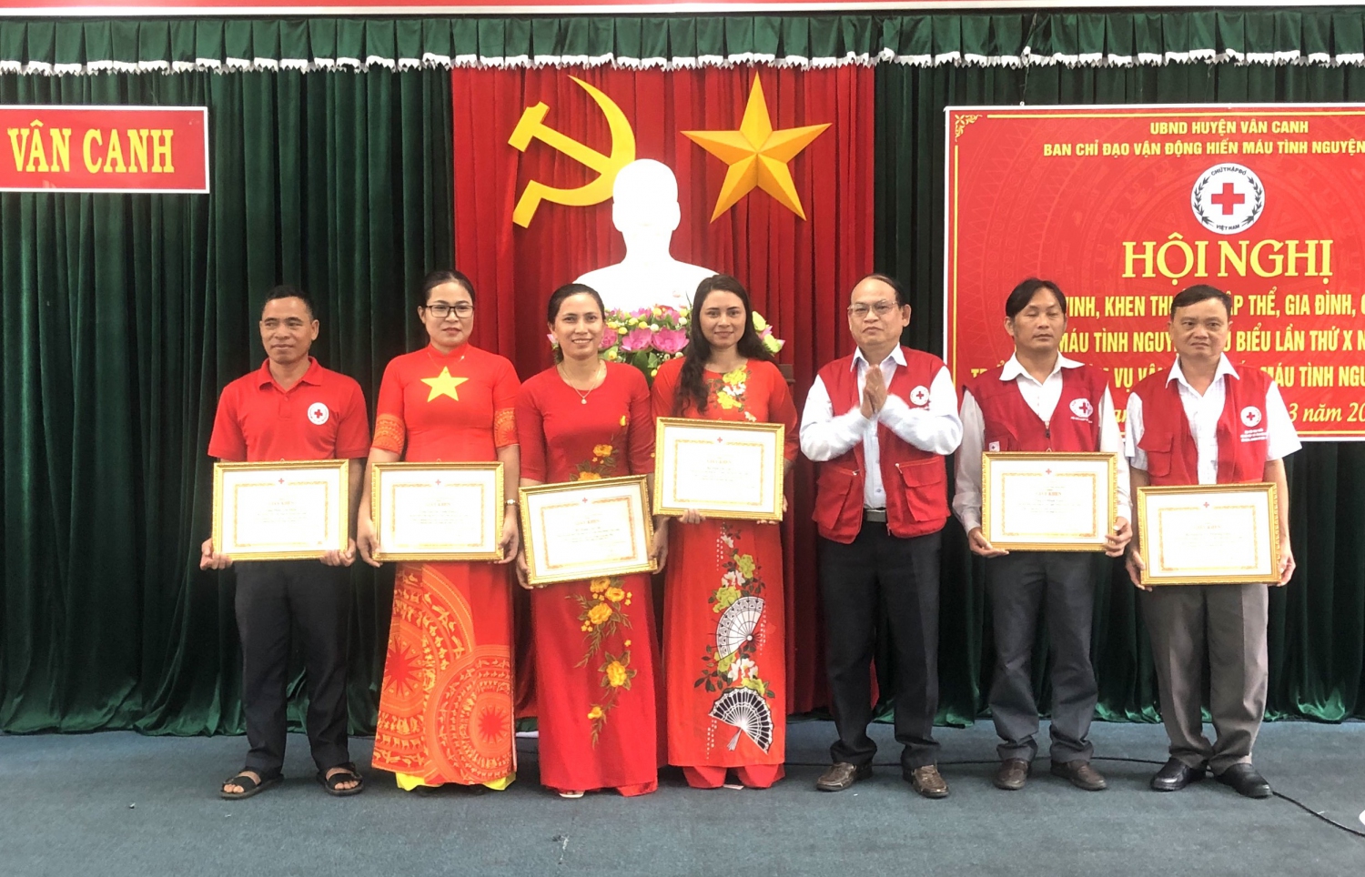 Vân Canh triển công tác hiến máu tình nguyện cứu người năm 2023