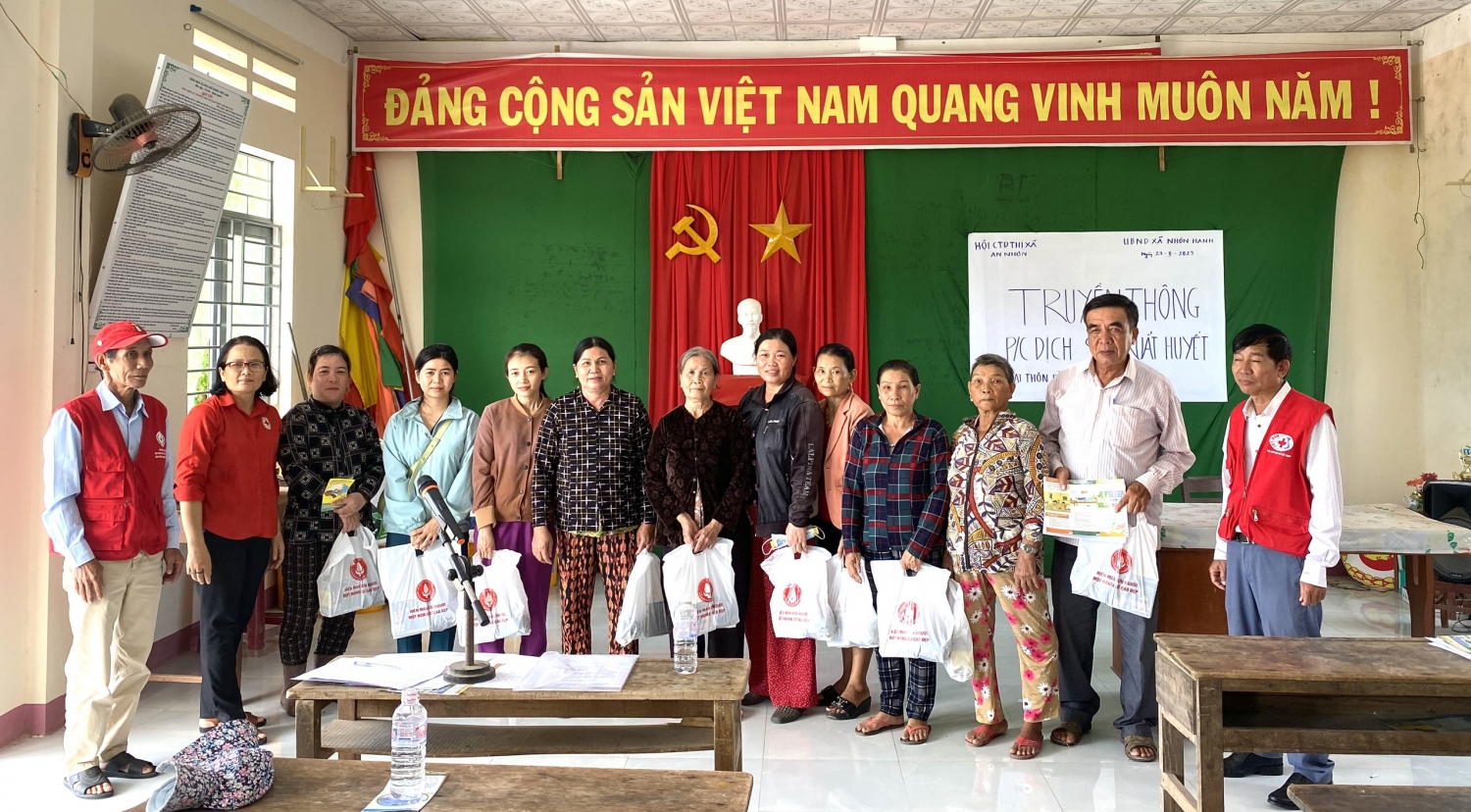 Hội Chữ thập đỏ tỉnh tổ chức truyền thông phòng, chống dịch sốt xuất huyết tại thị xã An Nhơn