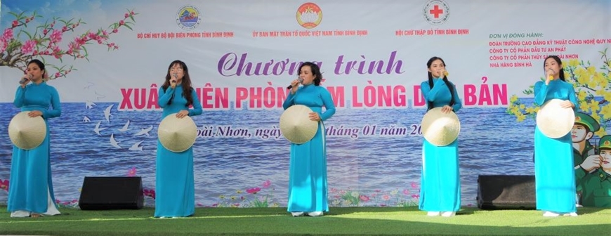 Bộ đội Biên phòng tỉnh Bình Định tổ chức chương trình "Xuân Biên phòng ấm lòng dân bản"