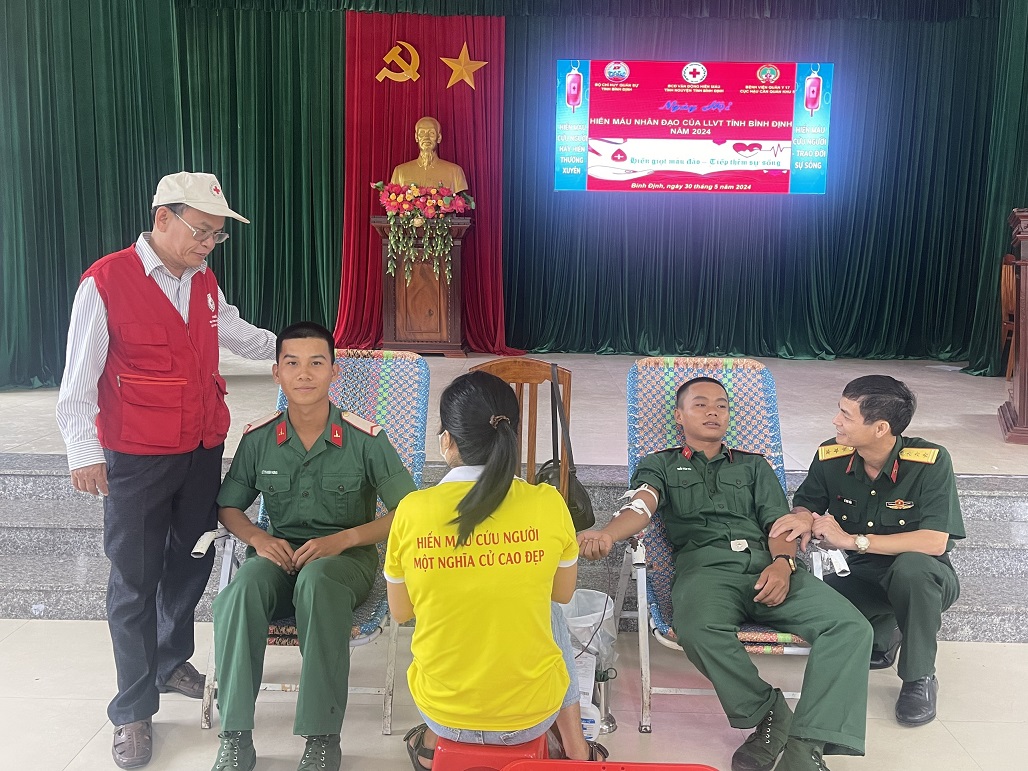 Bộ Chỉ huy Quân sự tỉnh tổ chức hiến máu tình nguyện