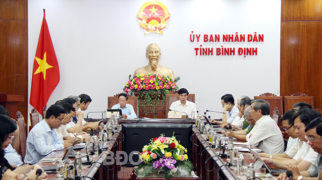 Quang cảnh cuộc họp tại điểm cầu Bình Định. Ảnh: TRỌNG LỢI