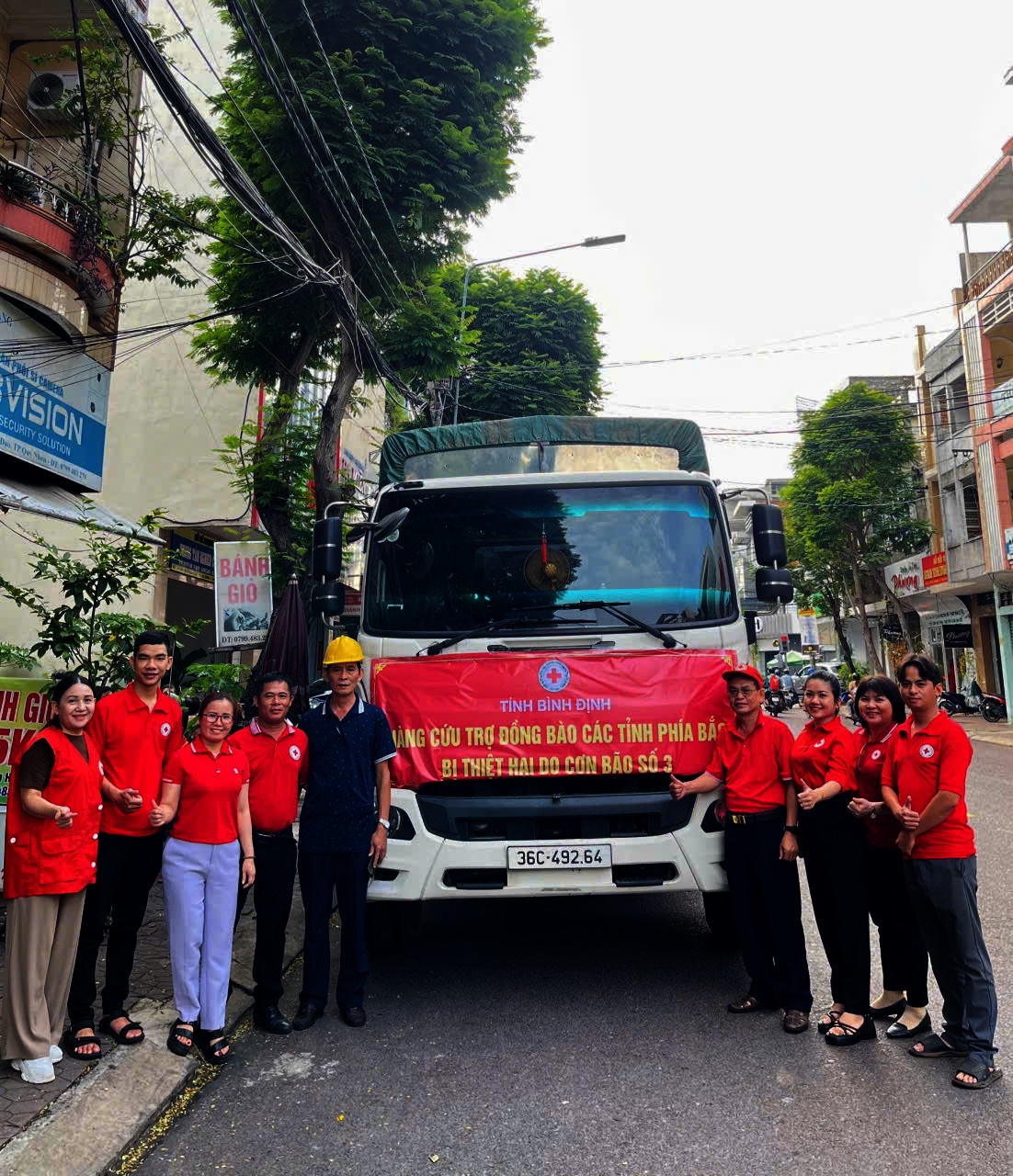 Hội Chữ thập đỏ tỉnh hỗ trợ 2 tỉnh Phú Thọ và Lào Cai số tiền 180 triệu đồng khắc phục hậu quả bão lũ