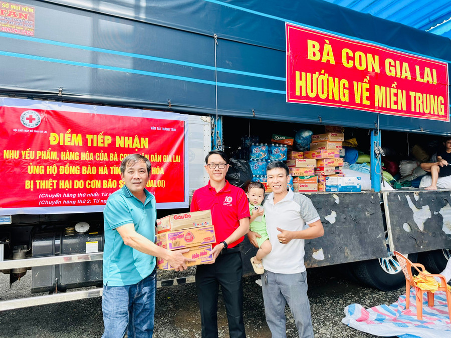 Người dân Gia Lai chung tay hỗ trợ đồng bào vùng lũ