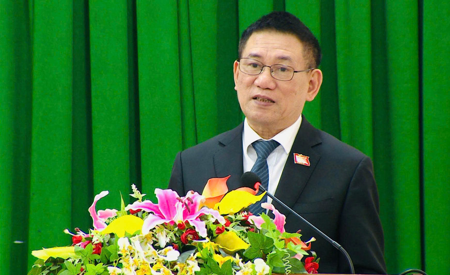 Phó Thủ tướng Chính phủ Hồ Đức Phớc giải đáp cụ thể các kiến nghị của cử tri tỉnh Gia Lai. Ảnh: Trung Nghĩa