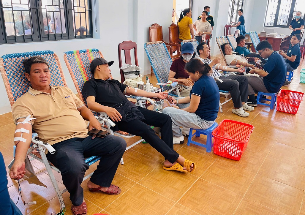 Nhiều địa phương, đơn vị tổ chức Ngày hội HMTN - Hưởng ứng Ngày Quốc tế người hiến máu 14.6